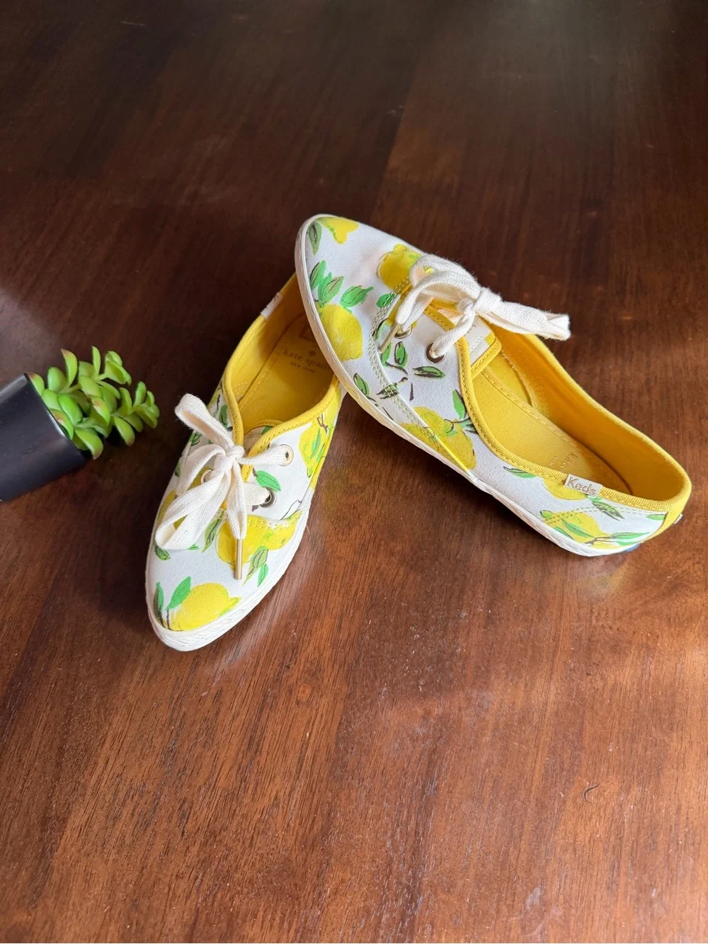 Kate spade New York For Keds Lemon print Pointer Shoes Size 6.0